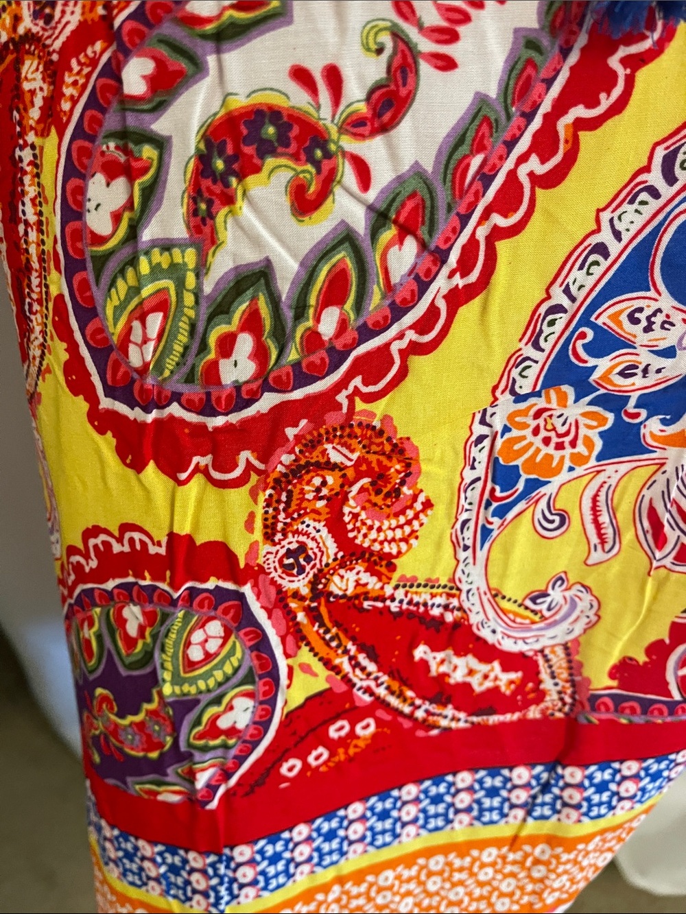 Lucy & Laurel Paisley Tie-Front Tunic 1X Flowy - Picture 4 of 7